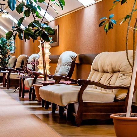 Hotel Valea Regilor Reghin Extérieur photo