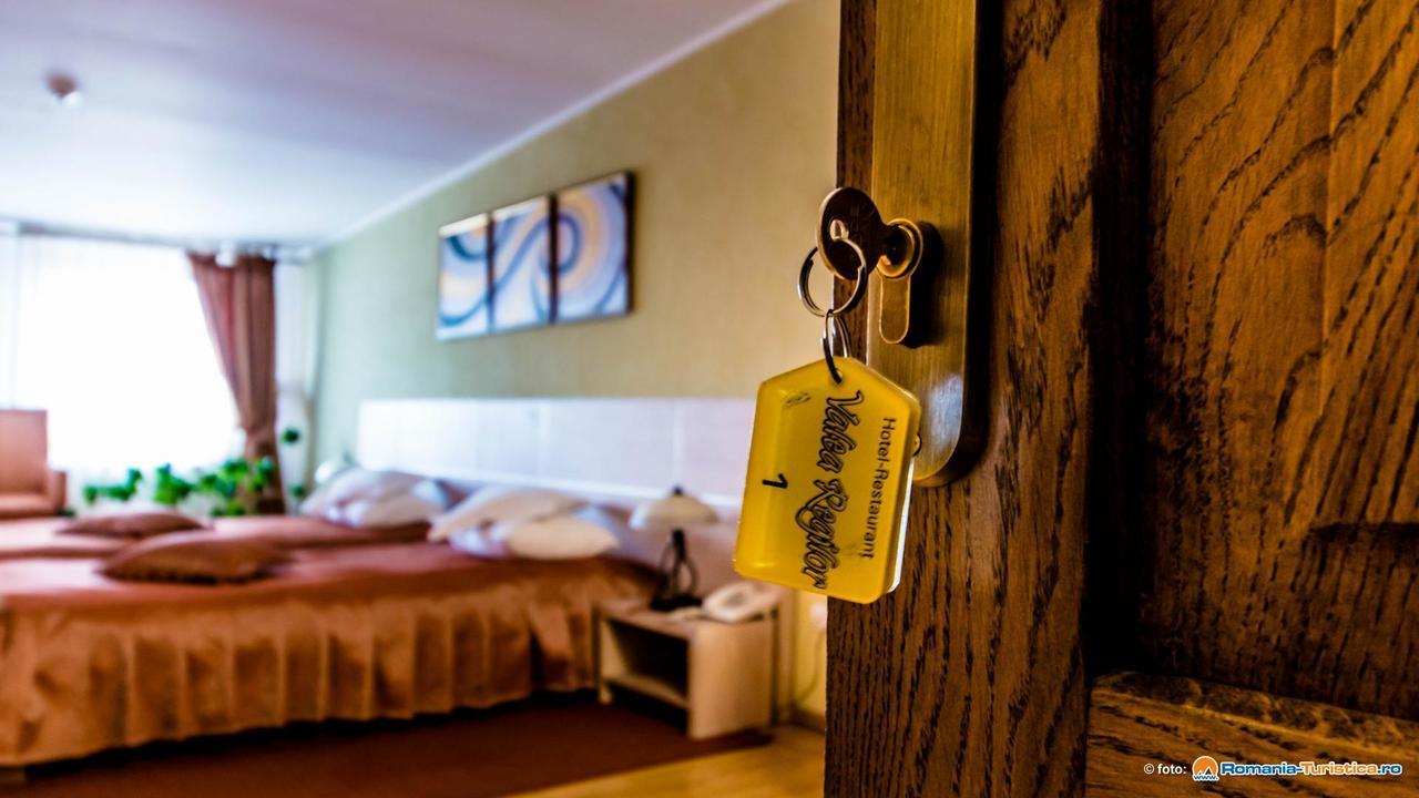 Hotel Valea Regilor Reghin Extérieur photo